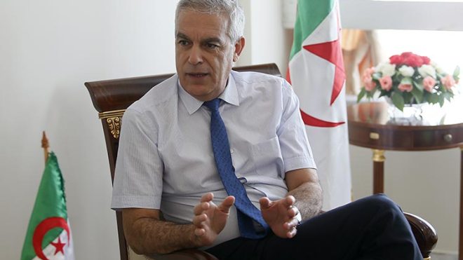 فتح المجال الجوّي للخواص ليس أولوية.. ومشاريع النقل لن تتوقف