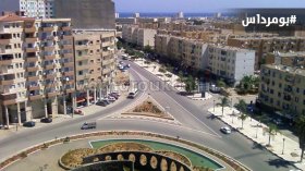 سكان حي بومعراف بقورصو يقطعون الطريق
