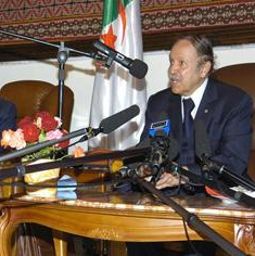President Bouteflika initials 2010 Law of Finance during Cabinet appraisal meeting
