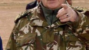 Gaid-Salah insiste auprès des responsables sécuritaires de l’Est pour l’extermination du terrorisme