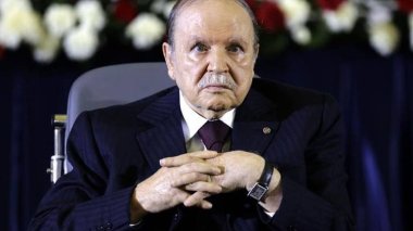 Bouteflika exprime à son homologue chinois sa satisfaction du progrès réalisé
