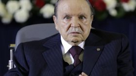Bouteflika:”Des manœuvres politiciennes surgissent à l’approche de chaque échéance”