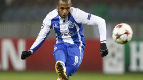 الفيفا: “براهيمي” لاعب للمتابعة في 2015