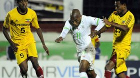 صراع النجوم في مجموعتين انفجاريتين