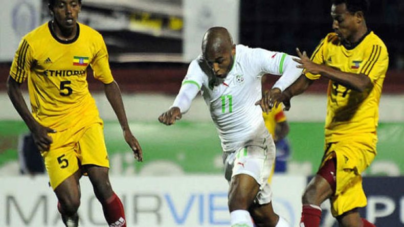 صراع النجوم في مجموعتين انفجاريتين