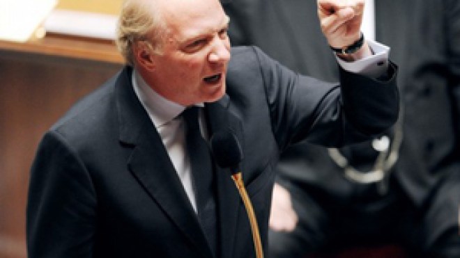 فرنسا تعلن تشديد إجراءات منح تأشيرات دخول أراضيها