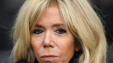 La Première dame de France rattrapée par le Covid-19