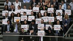 برلمان ألمانيا يتبنى قراراً يصف مذابح الأرمن “بالإبادة الجماعية”