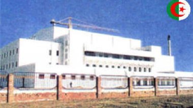 Fillon défend l'accès des pays du Sud au nucléaire civil