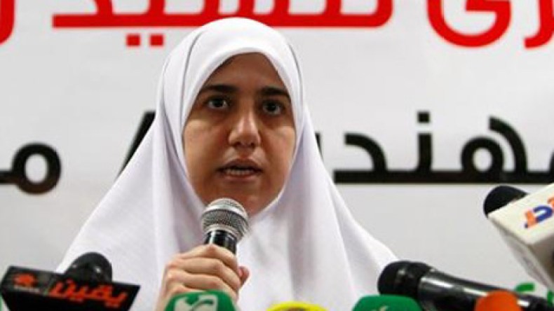 ابنة مرسى: النظام الحالي يقودنا إلى سيناريو الجزائر