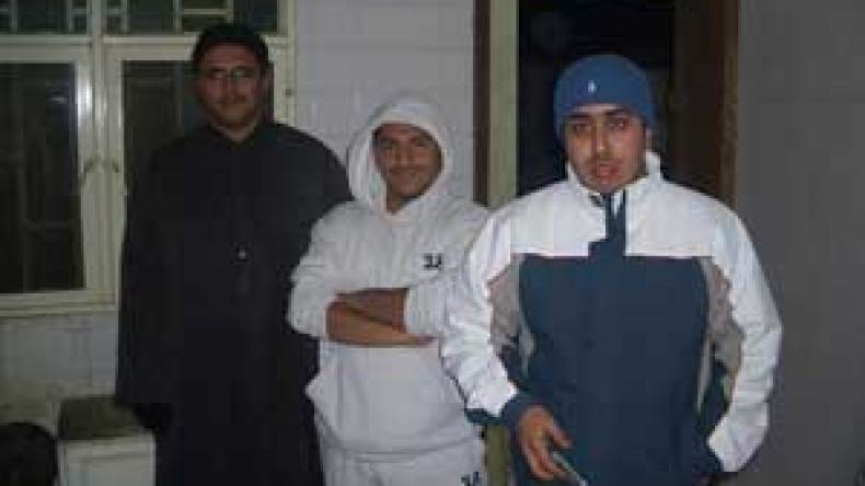 دراسة: الرجال قصار القامة الأكثر غيرة