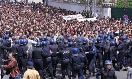 Hundreds of students protest in Algiers