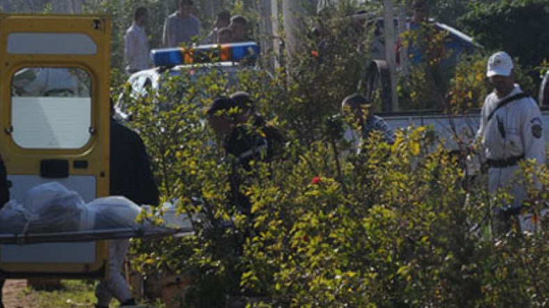 شاب يحرق خطيبته الخائنة وعشيقها داخل كوخ في عنابة