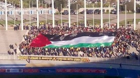 مئة ألف جزائرية وجزائري سيهتفون “فلسطين” ويحملون أعلامها