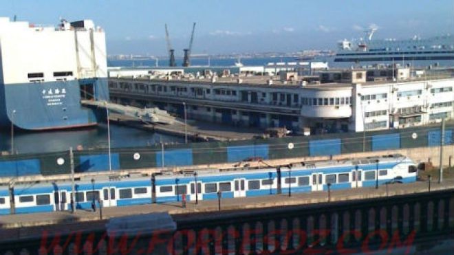 الجزائر تخطط لاسترجاع 35 بالمائة من النقل البحري بحلول سنة 2017