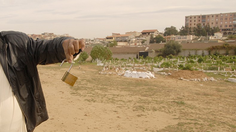 “الكادنة” .. من حماية الفتاة من الاغتصاب إلى حرمانها من الزواج