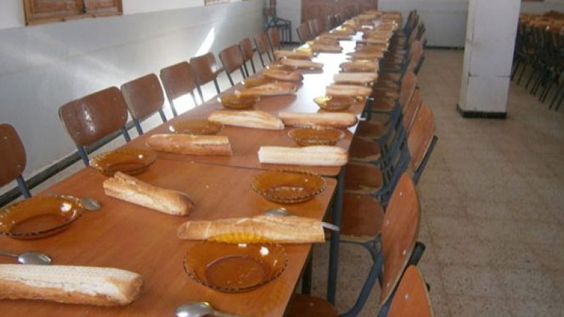 الكسكس بـ 20 دينارا.. الموز بـ 200 دينار و”السكالوب” بـ 50 دينارا؟