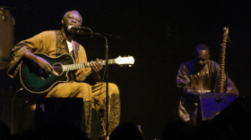 المالي فيو فاركا توري والمغربي مصطفى باقبو يبهران جمهوريهما