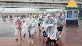 الإعصار ماثيو يجتاح فلوريدا