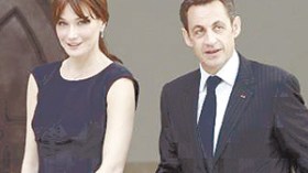 ساركوزي مهدد بفضيحة جديدة بعد سرقة صور لزوجته مع حبيبها السابق