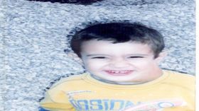 ورم يلتهم رقبة طفل بتيزي وزو والأطباء عاجزون عن علاجه