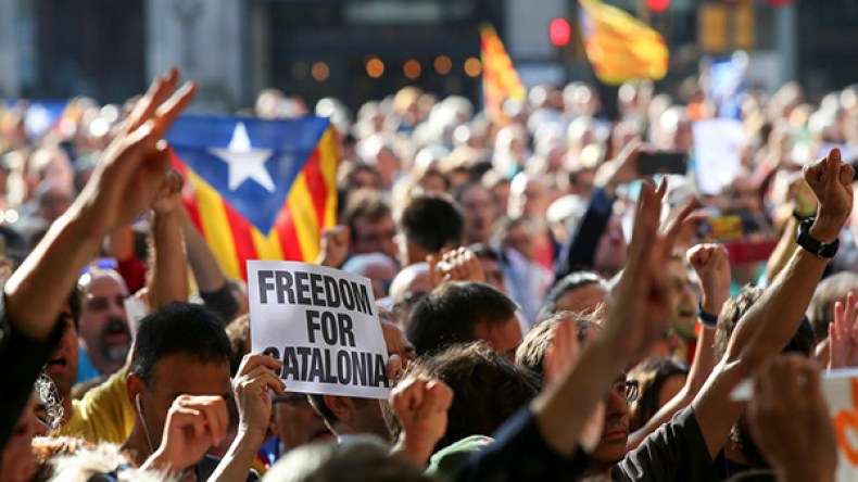 الشرطة الإسبانية تعتقل وزيراً في حكومة كاتالونيا