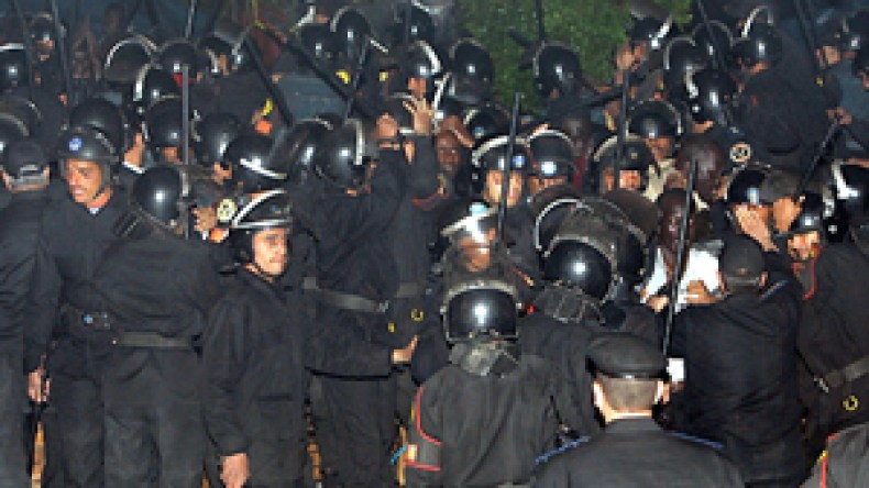 دعوات لإرسال “كومندوس” مصري إلى بانغيلا لـ”حماية” المشجعين!