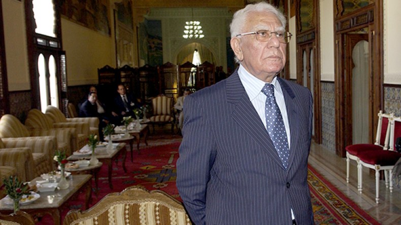 شهود.. بخلاء وكسلاء!