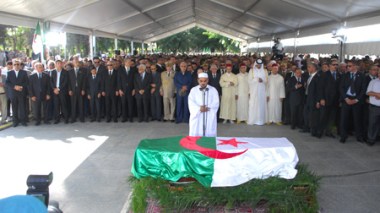 Algeria buries late Chadli Bendjedid with full honours
