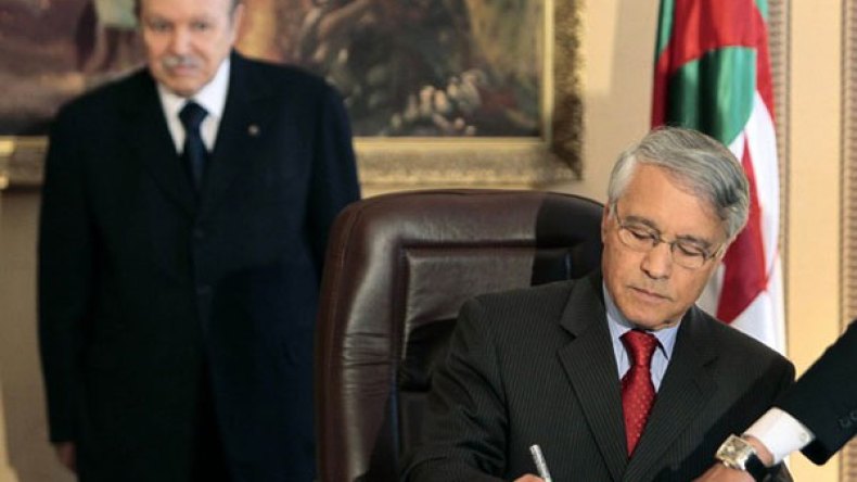 طلع “البدر” علينا؟