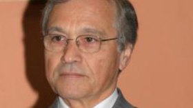 خليل يعلن فتح الاستثمار في قطاع الكهرباء للخواص الجزائريين والأجانب