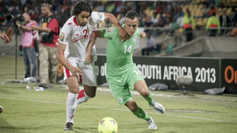 ما هي أسباب خسارة الخضر أمام تونس ؟