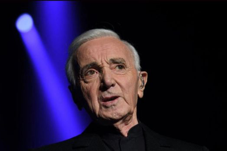 Charles Aznavour est mort à l’âge de 94 ans