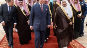 ولي العهد البريطاني يصل إلى السعودية