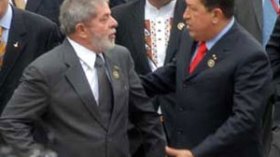 “الجو حار لكن سأقذفك بفردة حذائي إذا لم تحترم الوقت”