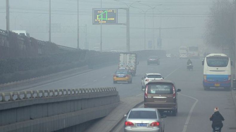 14 قتيلاً في حريق في حافلة في الصين