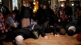 إعادة فتح كنيسة القيامة في القدس