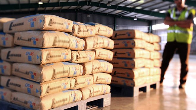 إنهاء أزمة الإسمنت.. ومناجم لتموين مصانع السكك الحديدية