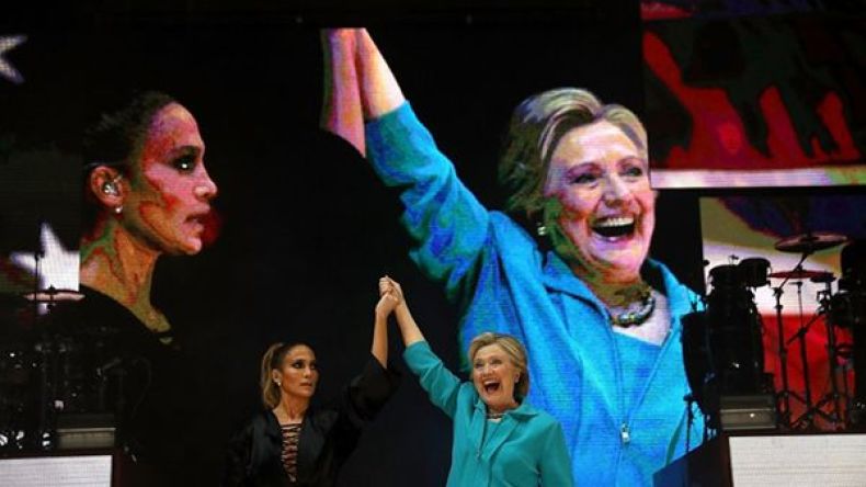 كلينتون تلجأ للمشاهير في حملتها الانتخابية