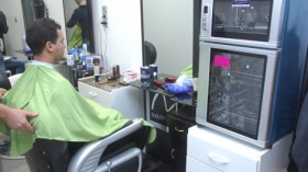 صالونات لتجميل الرجال.. آخر صيحة في الجزائر