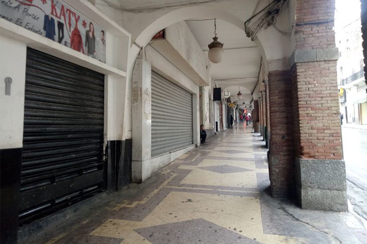 Plus de 3600 commerces fermés à Alger