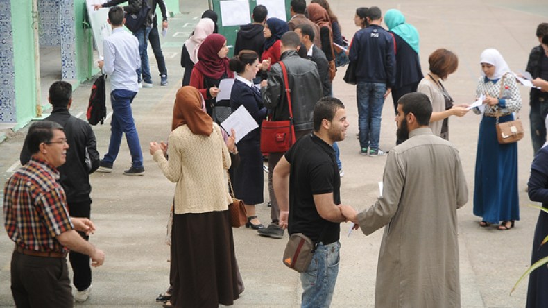 أساتذة في طابور الانتظار بسبب “المتقاعدين” الجدد