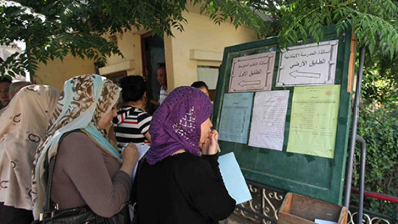 الوظيف العمومي يهدّد بتجميد مسابقات توظيف الأساتذة