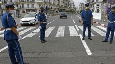 Maintien du confinement partiel à domicile dans 16 wilayas