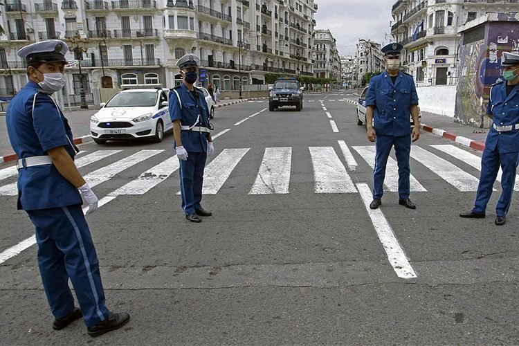 Maintien du confinement partiel à domicile dans 16 wilayas