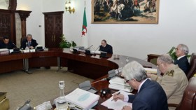 تدابير التقشف تحمّل فاتورة الأزمة للعمال