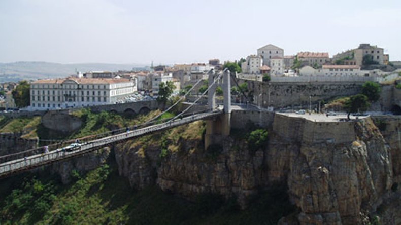 قسنطينة أمازيغية ليبيقية يا عثمان سعدي