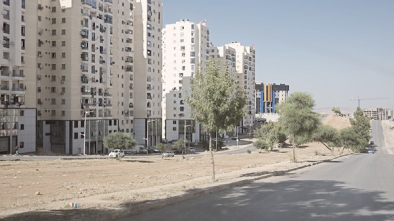 كهل “يؤدّب” زوجته برميها من الطابق الثالث!