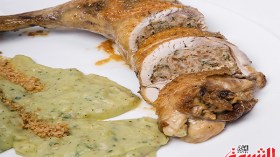 فخذ الدجاج المحشي مع البطاطا المهروسة