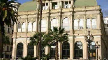 Vibrant hommage à l'actrice Farida Saboundji au TNA